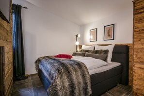 1 bedroom, in-room safe, travel cot, free WiFi - Fantastic "Wilder Kaiser" vacation apartment on the Fasanenhöhe horse farm (Chieming)