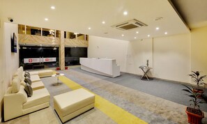 Lobby - Mastiff Select Gulbarga Hotel (Gulbarga)