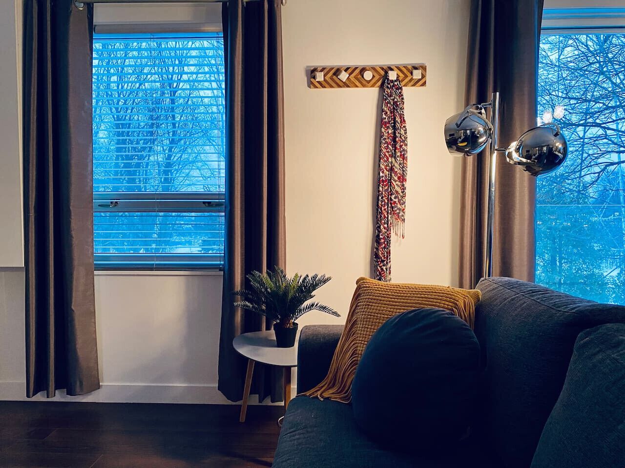 Smart TV, fireplace, offices