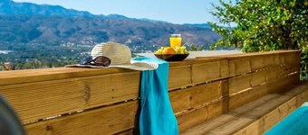 Superior Apartment - Overlooking Chania-with Pool