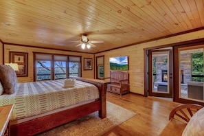 6 bedrooms, internet, bed sheets