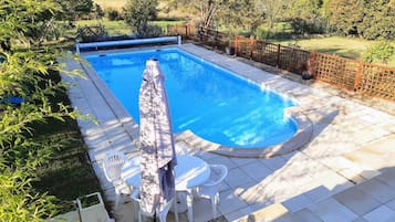 Piscine extérieure, piscine chauffée