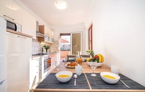 Familienhaus, 2 Schlafzimmer, Terrasse | Eigene Küche | Kühlschrank, Mikrowelle, Ofen, Herdplatte