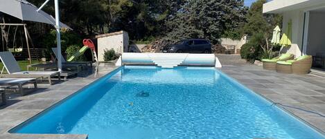 Piscine extérieure, piscine chauffée