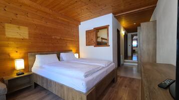 2 Schlafzimmer, Bügeleisen/Bügelbrett, Reisekinderbett, kostenloses WLAN