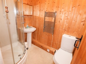 Cottage | Bathroom | Shower