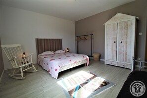 2 bedrooms, iron/ironing board, travel cot, free WiFi - Les Sens Ciel - Quincie-en-beaujolais (Quincie-en-Beaujolais)