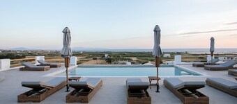Naxos Earth Suites