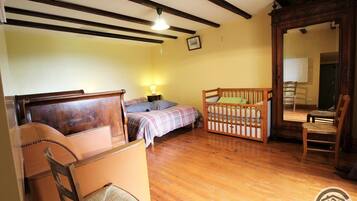 3 soverom, reiseseng for barn og wi-fi (inkludert)