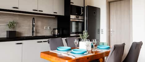 Villa, 1 Bedroom | Private kitchen