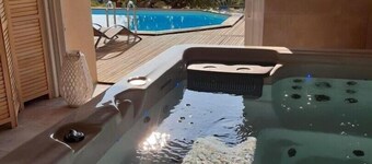 L'escale - Emeringes