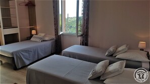 3 Schlafzimmer, Bügeleisen/Bügelbrett, Reisekinderbett, kostenloses WLAN