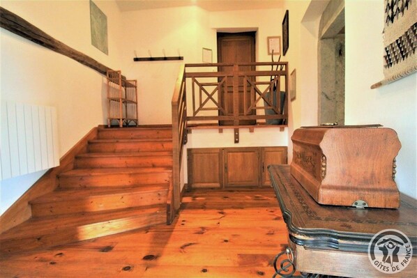 Interior - Le Havre des Gonons - CENVES (Cenves)