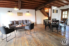 Dining - Le Petit Colombier - CHAMBOST-LONGESSAIGNE (CHAMBOST-LONGESSAIGNE)