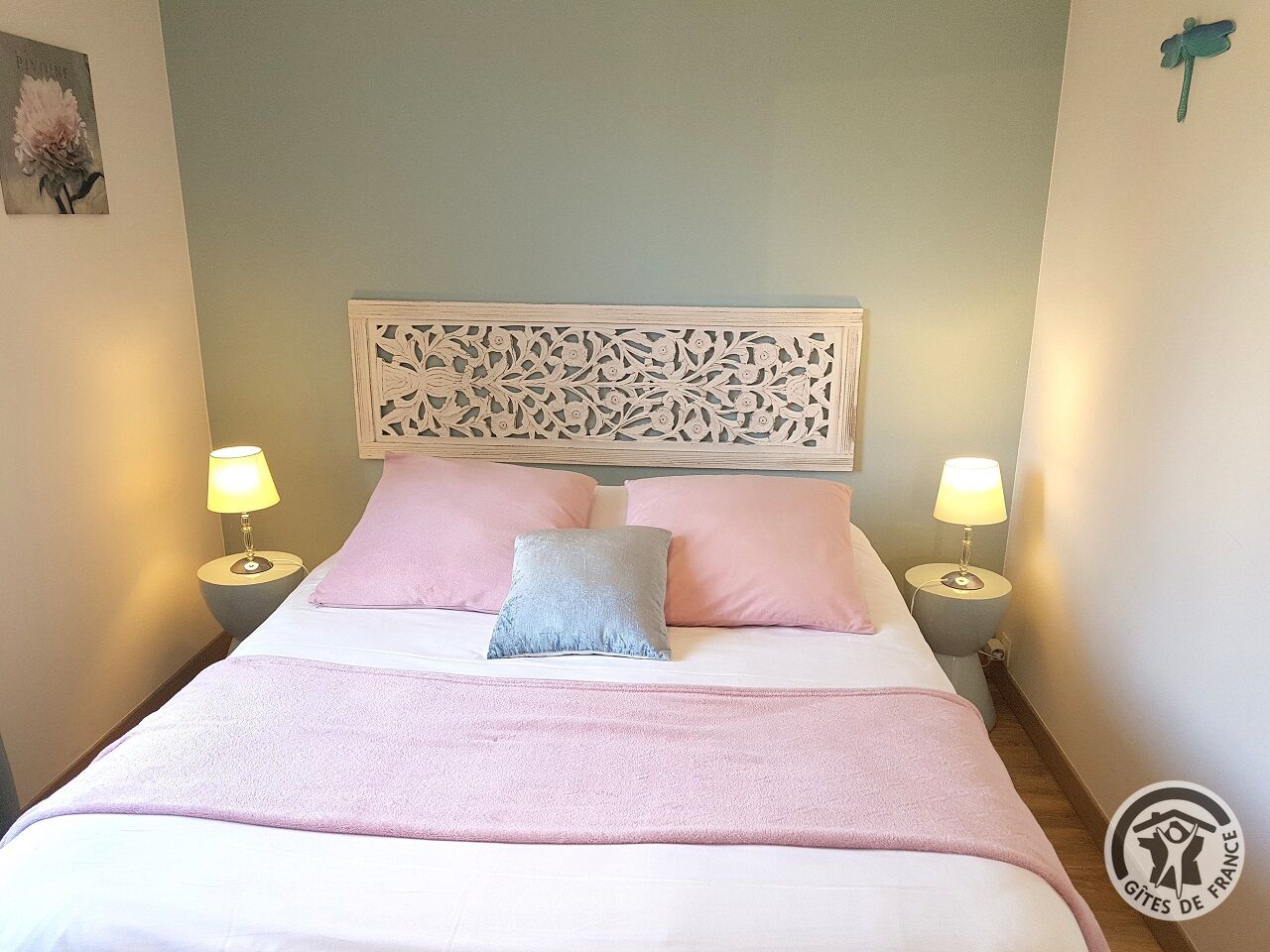 2 bedrooms, travel cot, free WiFi