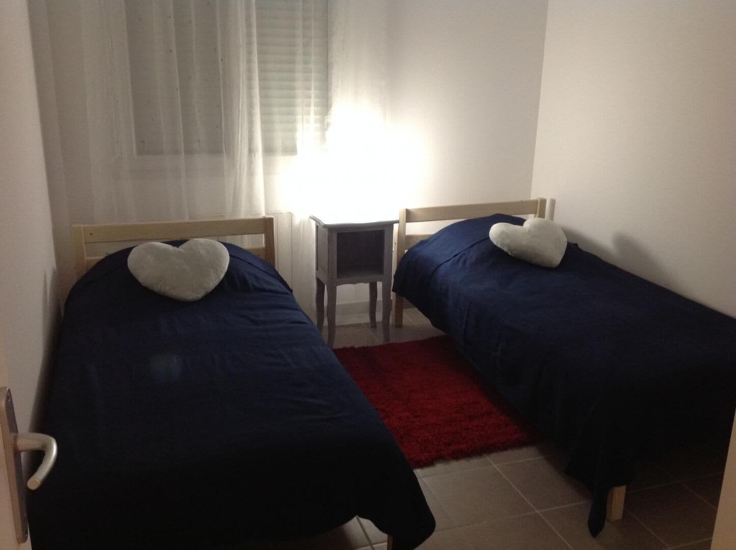 2 chambres, fer et planche à repasser, lit parapluie, Wi-Fi gratuit