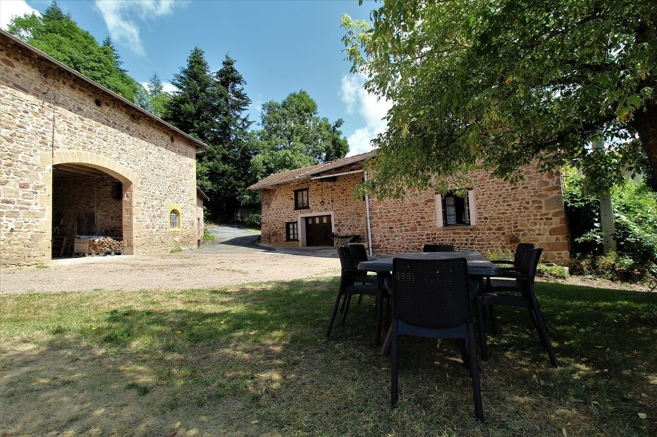 House No. 1050 in THEL MOUNTAINS BEAUJOLAIS