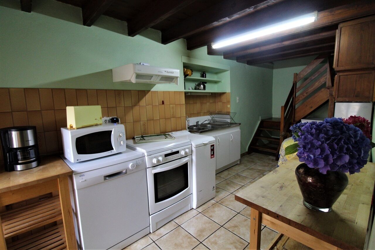 House No. 1050 in THEL MOUNTAINS BEAUJOLAIS