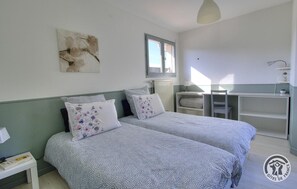 2 Schlafzimmer, Reisekinderbett, kostenloses WLAN