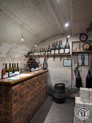 Bar (in der Unterkunft)