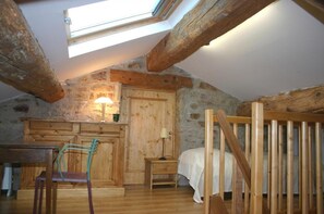 3 chambres, lit de bébé portatif, accès au Wi-Fi (inclus)