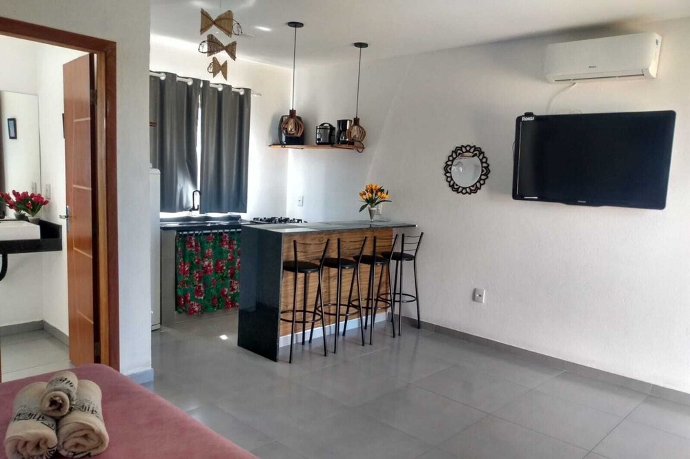 Flat1 Complete 5 minutes from the Taipu de Fora Swimming Pools