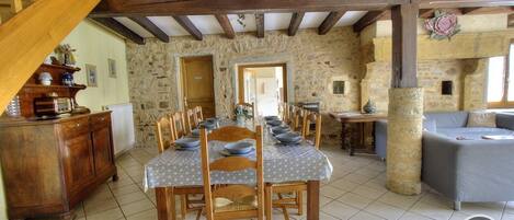 تناول الطعام