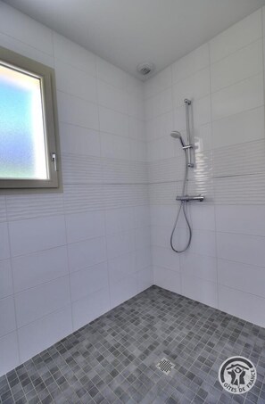 Shower - Gîte de la Brosse - Bibost (BIBOST)