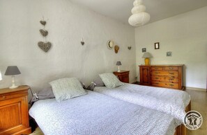 2 soverom, reiseseng for barn og wi-fi (inkludert)