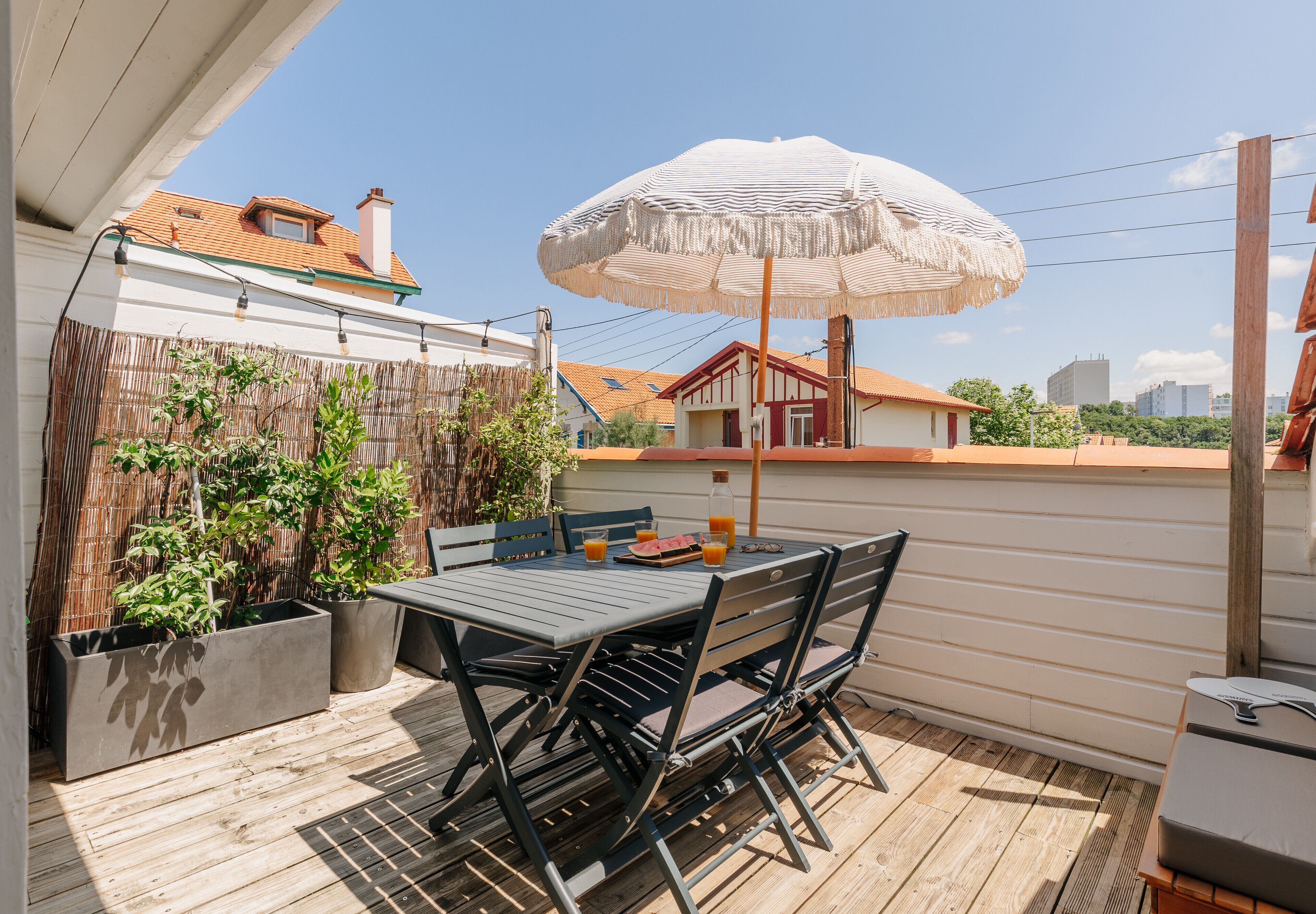 Little Bibi :  terrace - Côte des basques and private garage