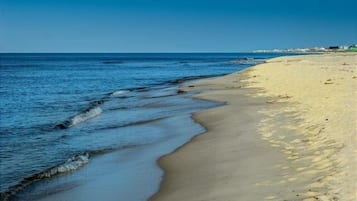 Cottage, 3 Bedrooms | Beach