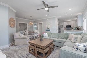 Ferienhaus, 3 Schlafzimmer | Wohnbereich | Smart-TV