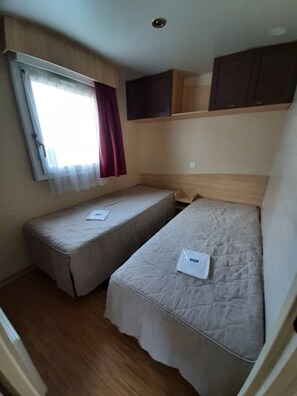 3 bedrooms, iron/ironing board, travel cot, free WiFi