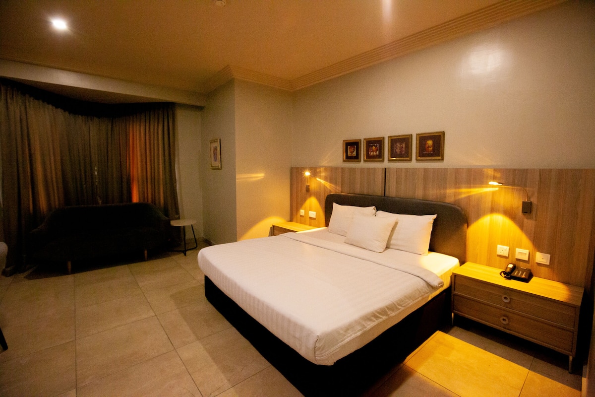 Classic Room, 1 Bedroom, Accessible, Golf View | Egyptian cotton sheets, premium bedding, down comforters, pillowtop beds