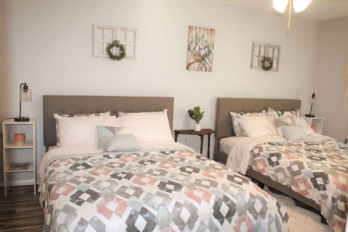 1 多间卧室、办公桌、熨斗/熨衣板、WiFi