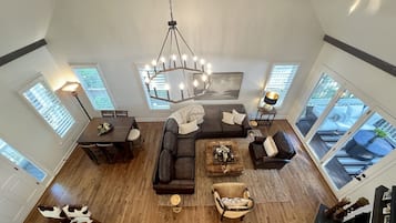 TV connectée, cheminée