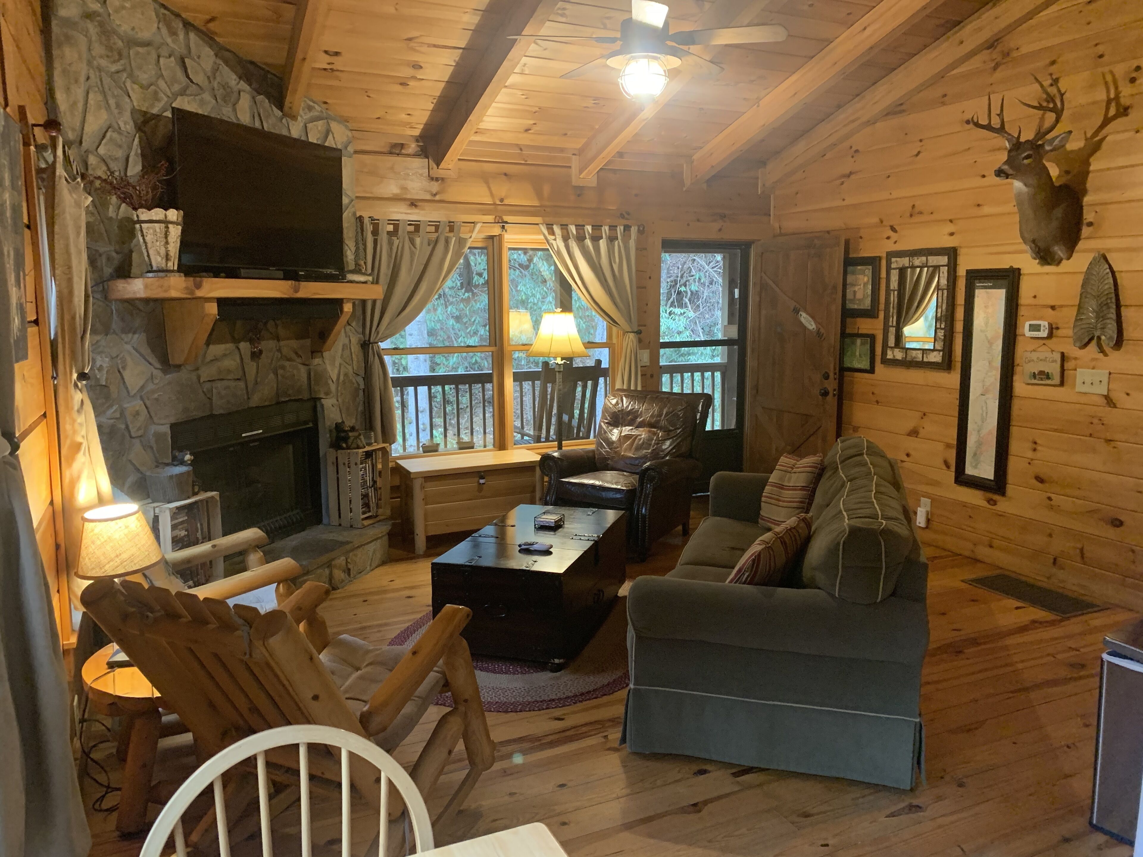 NO PET FEE Secluded Cabin on Stocked Trout Stream