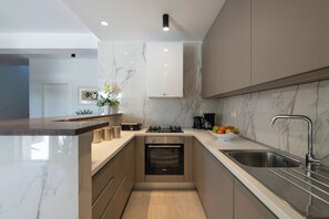Fridge, microwave, oven, stovetop