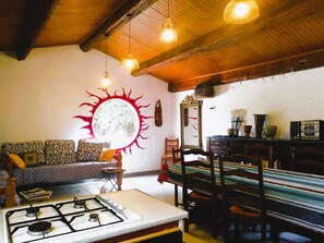 Game room - Independent bedroom, swimming pool, Park, Kitchen, Barbecue... (Brézilhac)