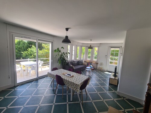 Maison de ville en bord de vienne