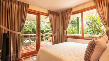 Basic Double Room | Individually decorated, individually furnished, free WiFi, bed sheets