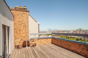 Quarto casal superior | Terraço/pátio