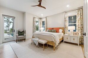 4 Schlafzimmer, Bügeleisen/Bügelbrett, Reisekinderbett, kostenloses WLAN