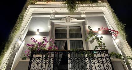 Hotel emblemático Hi Suites