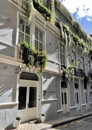Front of property - Hotel emblemático Hi Suites (Santa Cruz de Tenerife)