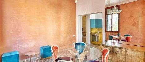 تناول الطعام