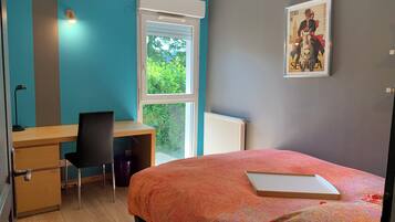 5 chambres, bureau, fer et planche à repasser, Wi-Fi gratuit