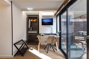 Interior - Diagonal Amazing 3BD with private garden (Barcelona)