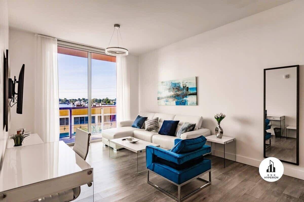 BnB Hyperion | Serene 2B1B w/ Stunning Views for 9