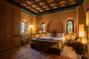 Suite Premium | Una cassaforte in camera, una scrivania, Wi-Fi gratuito, lenzuola